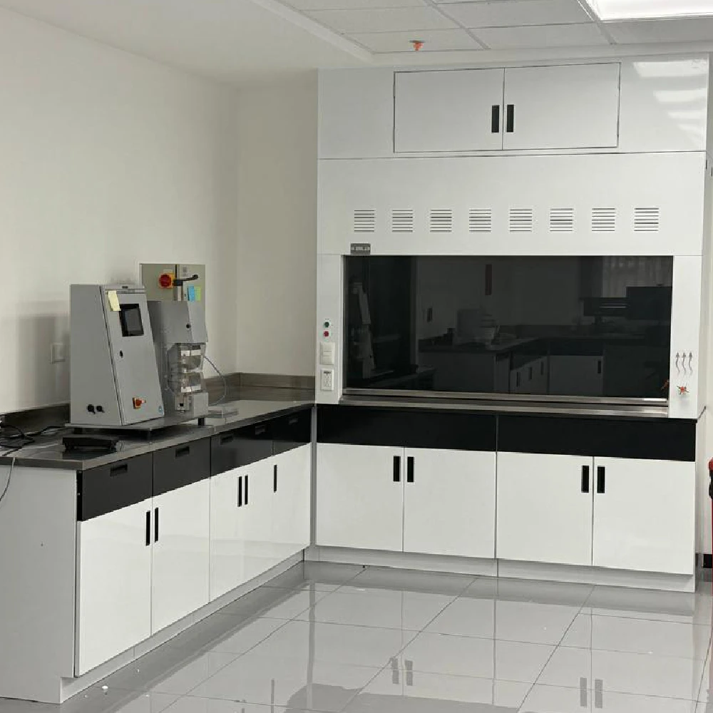 EMILAB / MUEBLES Y ESPECIALIDADES PARA LABORATORIO